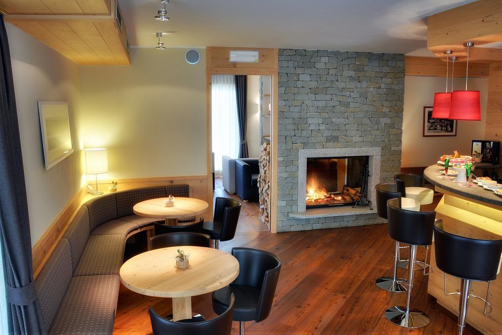 Maribel Hotel Madonna Eksteriør bilde